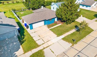 1742 E SYLVAN Ave, Appleton, WI 54915