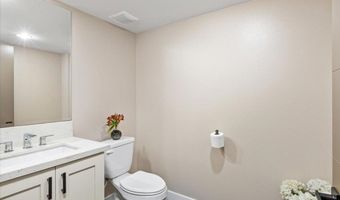 2517 State St, Carlsbad, CA 92008