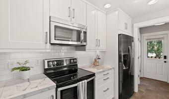 20029 Beaver Ln, Bend, OR 97703