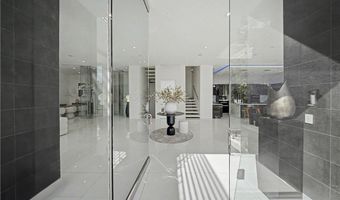 9459 Beverly Crst, Los Angeles, CA 90210