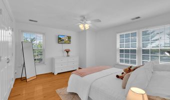 21178 WILDFLOWER Sq, Ashburn, VA 20147