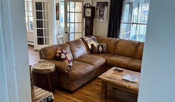 913 Sheridan Ave, Cody, WY 82414