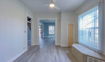 825 N 7th St, Arkansas City, KS 67005