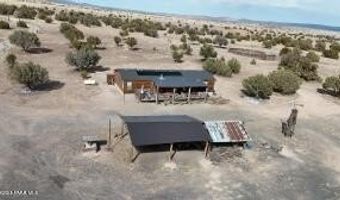 8495 W Antelope Run Rd, Ash Fork, AZ 86320