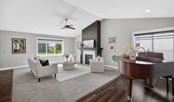 1511 NW Cedar Dr, Ankeny, IA 50023