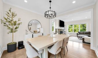 8 A Mason Ave, Bayonne, NJ 07035