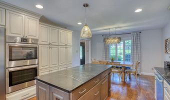 7 PIERSON Dr, Hockessin, DE 19707