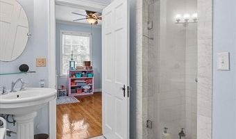 525 Elmwood St, Shreveport, LA 71104