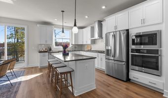 42131 SHINING STAR Sq, Ashburn, VA 20148