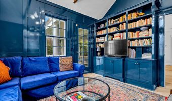 15 Liberty St, Chester, CT 06412