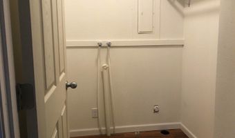 18546 140th St, Akron, IA 51001