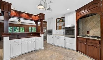 600 Brookhollow Ct, Bartlesville, OK 74006
