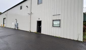 280 Schoolhouse Rd, Cheshire, CT 06410
