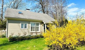 397 Gibbs Ave Ch, Newport, RI 02840