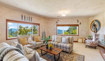 568 Sunset Dr, Angwin, CA 94508