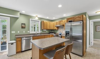 277 Parker Mountain Rd, Barrington, NH 03825