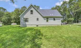 207 Game Ln, Blakeslee, PA 18610
