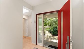 125 Woodruff Ave, Narragansett, RI 02882