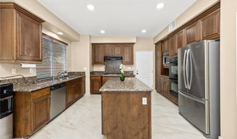 8180 E Brookdale Ln, Anaheim, CA 92807