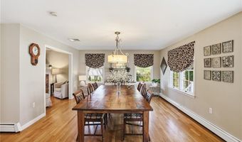 14 High St, Barrington, RI 02806