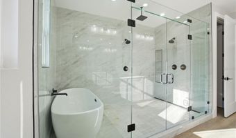 5719 PENINSULAR Dr, Belle Isle, FL 32809