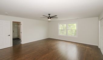 1321 Ivy Ln, Algonquin, IL 60102