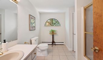 79 Lancaster Farm Rd, Salem, NH 03079