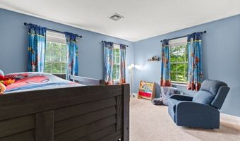 4 Crestwood Dr, Blackstone, MA 01504