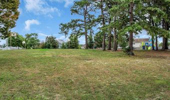 41 Deck St, Barnegat, NJ 08005