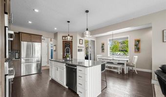 6023 158th St W, Apple Valley, MN 55124