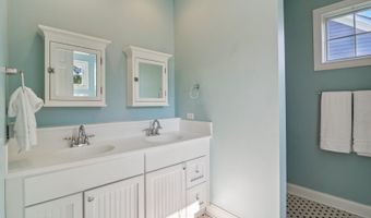 40418 N South Newport Dr, Antioch, IL 60002