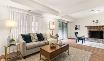 19 SHAGBARK Ct, Rockville, MD 20852