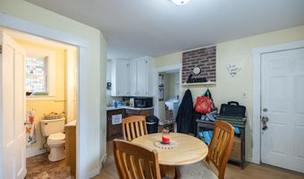 19 Granite St, Auburn, ME 04210