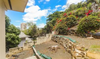 1952 Nehoa Pl, Honolulu, HI 96822