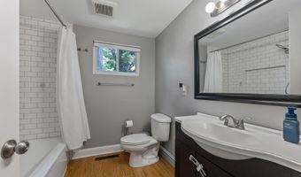 110 Pennsylvania Ave, Absecon, NJ 08201