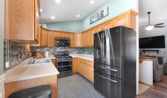 706 Taylor Ln, Albion, IN 46701