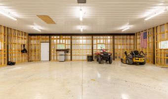 9045 E Pine Rd, Bloomfield, IN 47424