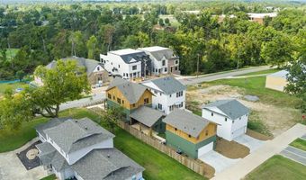 1016 NW A St, Bentonville, AR 72712
