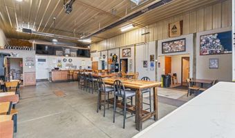 2405 4th St NW, Austin, MN 55912