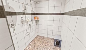 5 Bosuns Ln, Bourne, MA 02532