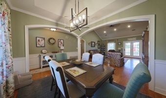 330 River Oaks Dr, Bainbridge, GA 39817