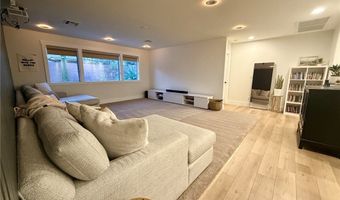 5571 Bethany Bend Dr, Las Vegas, NV 89135