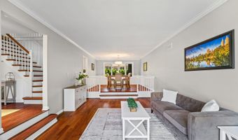 627 S Patton Ave, Arlington Heights, IL 60005
