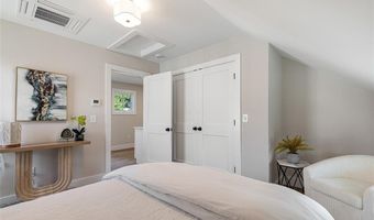 22 Castle St 3, East Greenwich, RI 02818