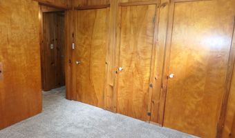135 Riverside Dr, Alma, MI 48801
