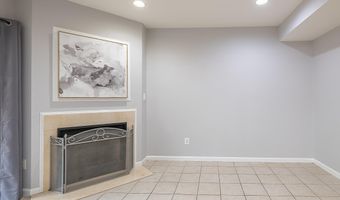 24635 KINGS CANYON Sq, Aldie, VA 20105
