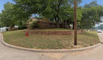 7725 NW 20th St, Bethany, OK 73008