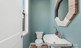 24 Lower Grassy Branch Rd, Asheville, NC 28805