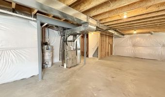 6394 S Trailwoods Dr, Ann Arbor, MI 48103