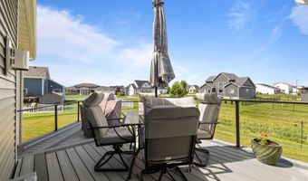 1827 Ledges Dr, Ames, IA 50010